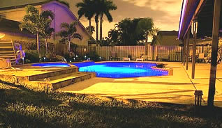 características da iluminação de piscinas